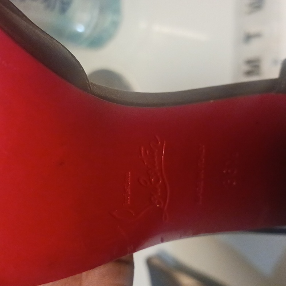 Shoes - Picture 6 of 7